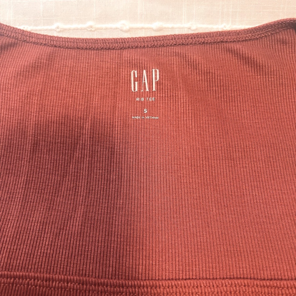 Gap Mini Rib Square-Neck T-Shirt - Picture 6 of 6